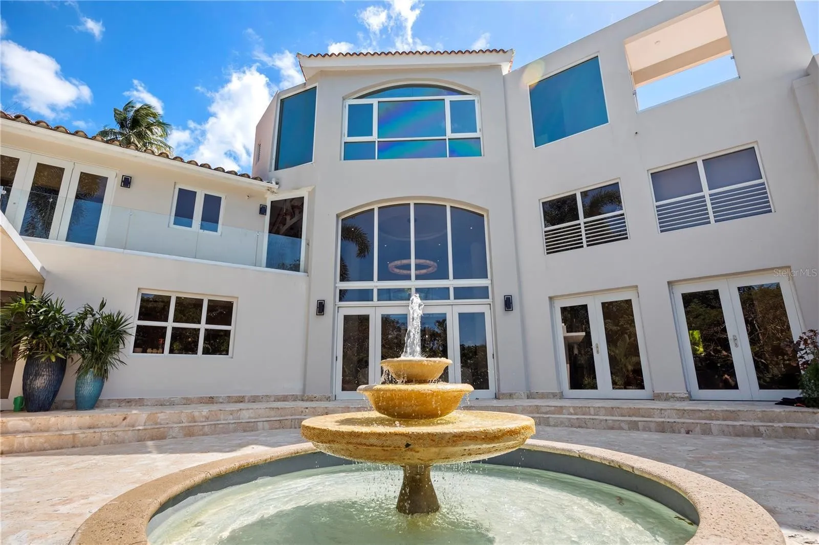 Vidarose Dorado Estate hero image